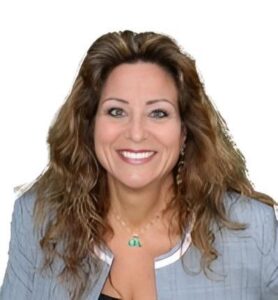 Headshot of Carol Gravelin Realtor